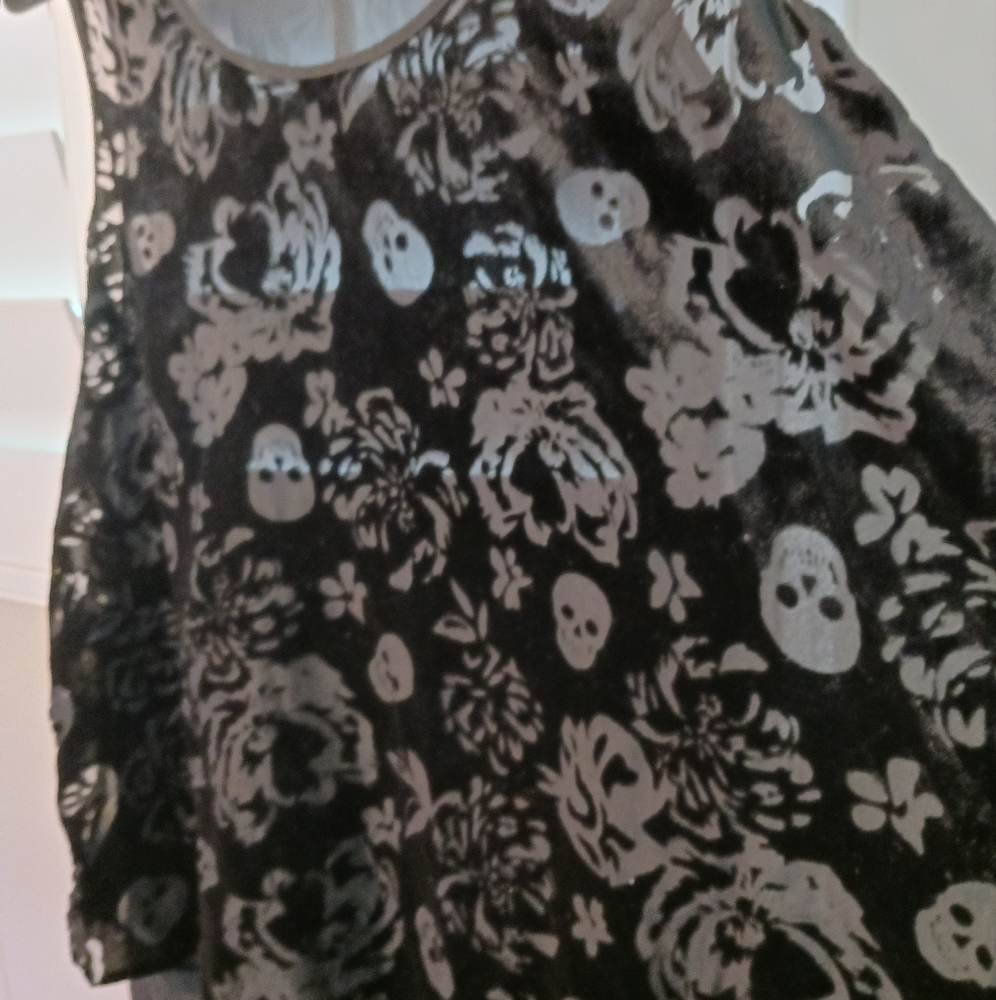 Skull and Roses Torrid Top